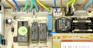 fr domicompact f24b 798465 pcb conn x7 x1.gif